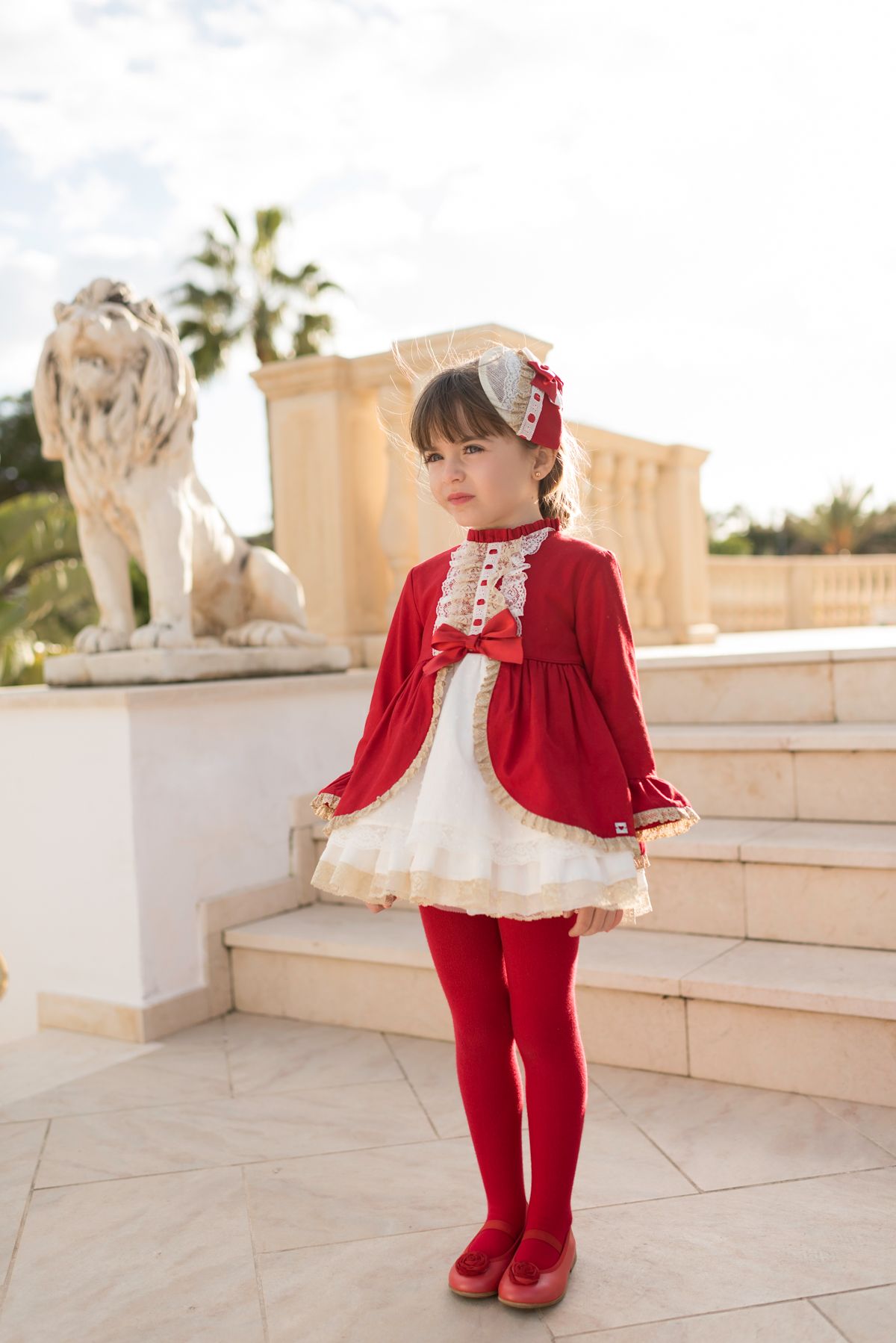 Espinas Incesante Mitones Vestido Niña con Sobrefalda en Rojo y Capas de Plumeti Blanco y Encaje  Beige | Michelle y Manuela